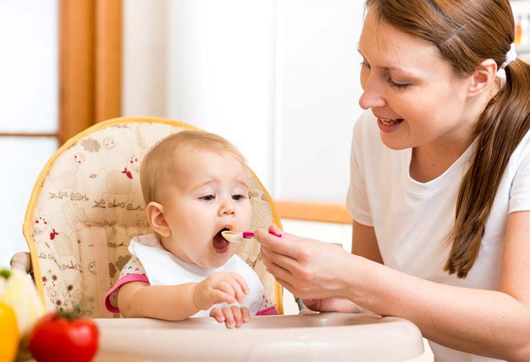 Tips to Feed Your Baby During the Summer
