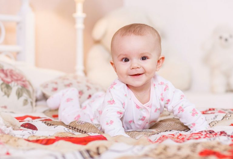 6 Months Old Baby Milestones and Development