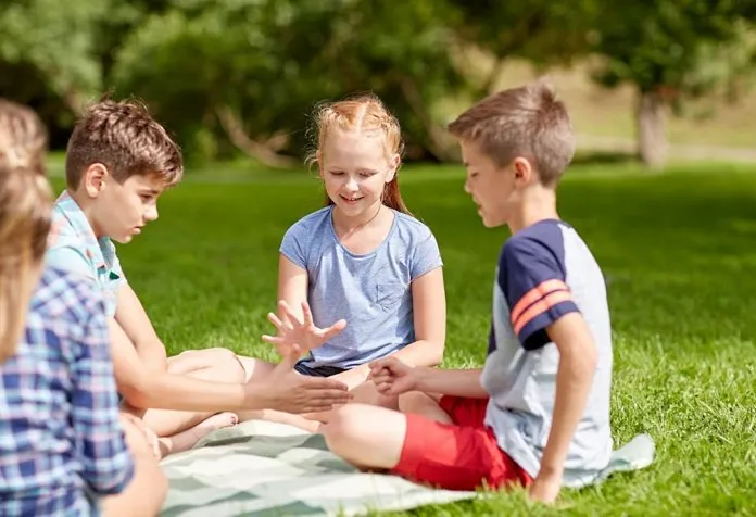 25+ Easy One Minute Games for Kids