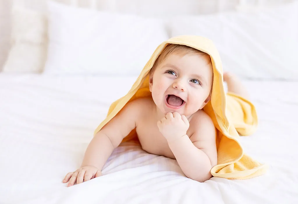 Baby-smiling-2295735531