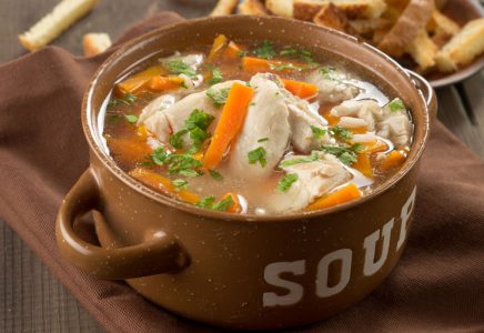 गर्म चिकन सूप