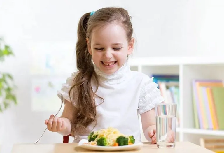 Rainy Season Foods for Kids: What to Eat & What to Avoid?