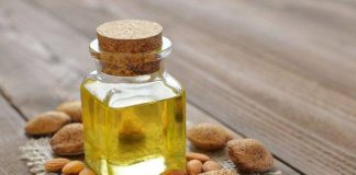 बच्चे की मालिश के लिए बादाम का तेल – फायदे और सावधानियां बच्चे की मालिश के लिए बादाम का तेल