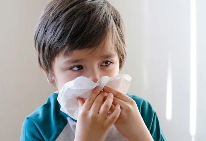 Stellen Sie sicher, dass Ihr Kind nicht krank wird, wenn die Jahreszeitenwechsel kommen – befolgen Sie diese 12 Tipps! 