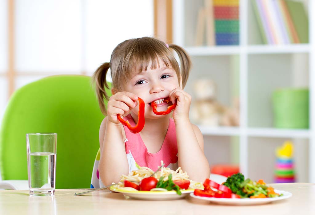 child eating healthy