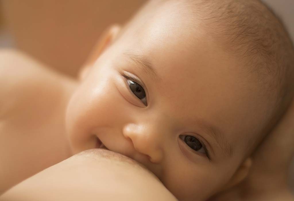 Breastfeeding vs Bottle Feeding – Its Effect on Oral Health