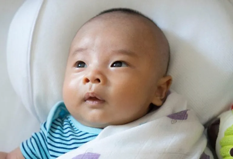 Eye Problems in Babies - Signs, Causes and Precautions