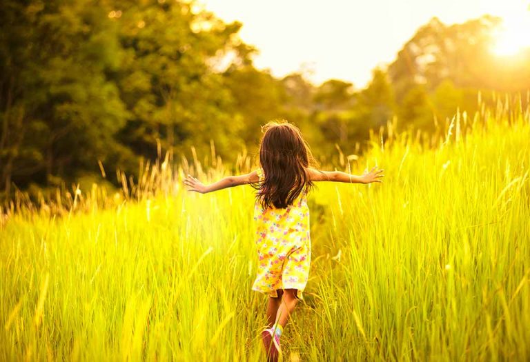 Free Range Parenting – What It Is, Examples, Pros and Cons