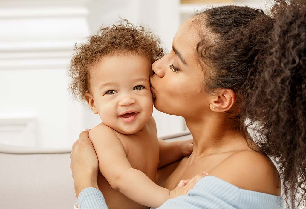 10 Ways to Keep Your Baby’s Dry Skin Soft and Moisturised, Naturally