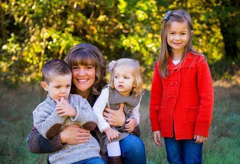 A Story About a Single Mother's Struggles