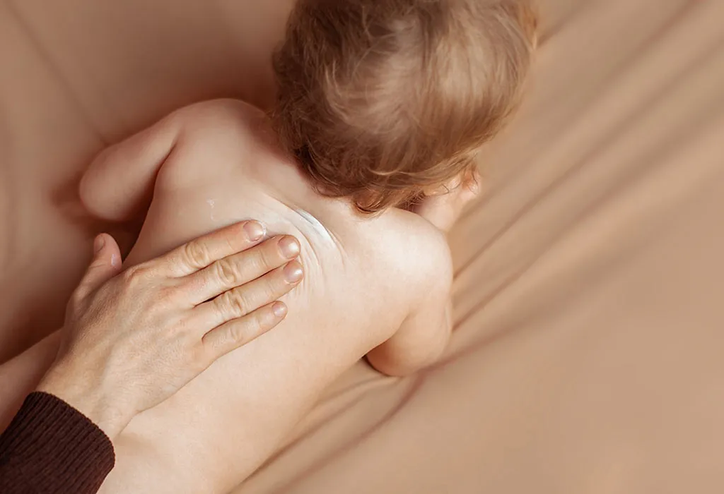 Baby-oil-massage