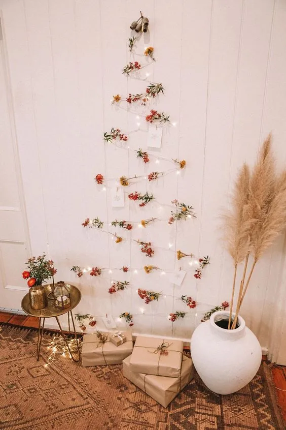 DIY Fairy Lights Christmas Tree