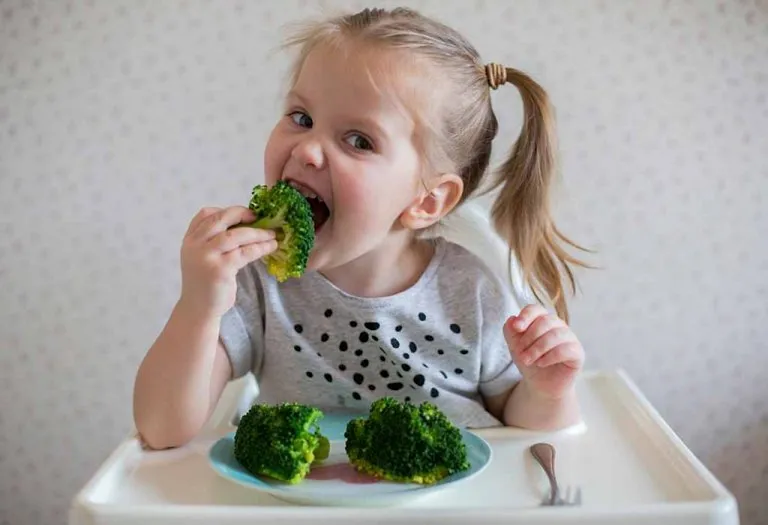 बच्चों को सब्जियां कैसे खिलाएं, पढ़िए कुछ आसान टिप्स