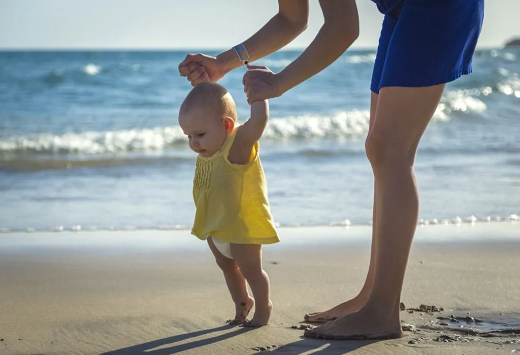 Baby walking fashion on tippy toes