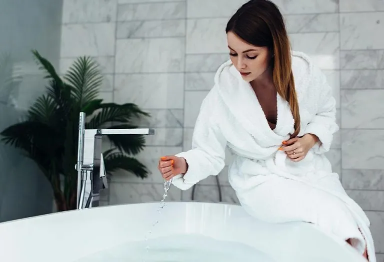 Bathing Tips for New Mothers After Normal or Caesarean Delivery