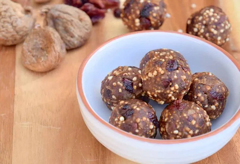 Anjeer Walnut Ladoo Recipe