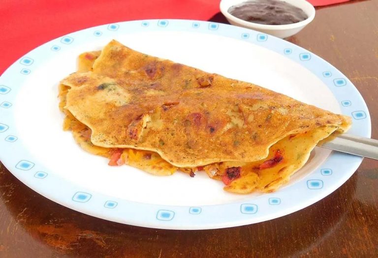 Besan Chilla/Besan Omelette Recipe