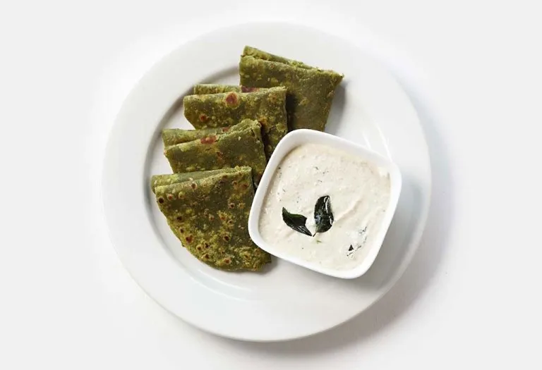 Palak-Paneer Paratha Recipe