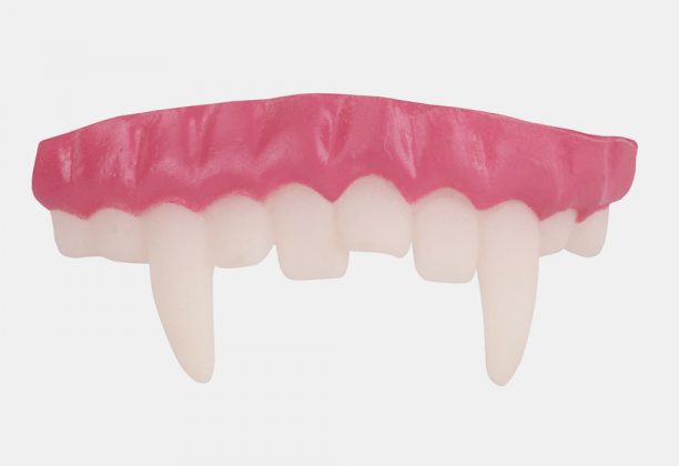 Comment fabriquer des dents de vampire pour les enfants - Romantikes