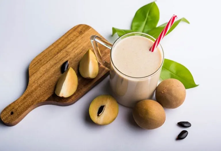Chickoo Milkshake Recipe