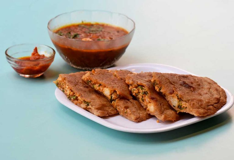 Chole Paratha/Puri Recipe