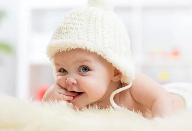 50 Beautiful Vintage Baby Names for Girls With Meanings