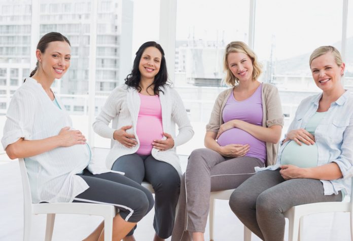 बाळ होण्यासाठी नियोजन करत आहात का? - गर्भवती होण्यासाठी सर्वोत्तम वय कोणते हे जाणून घ्या