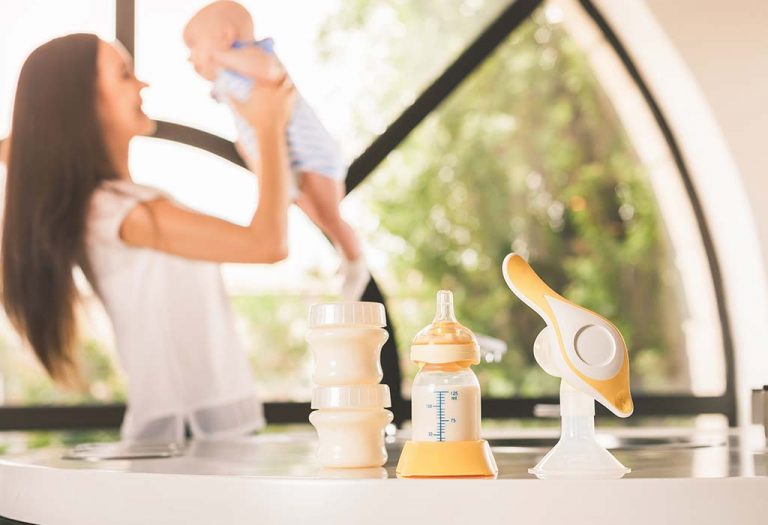 The Right Way to Use a Manual Breast Pump