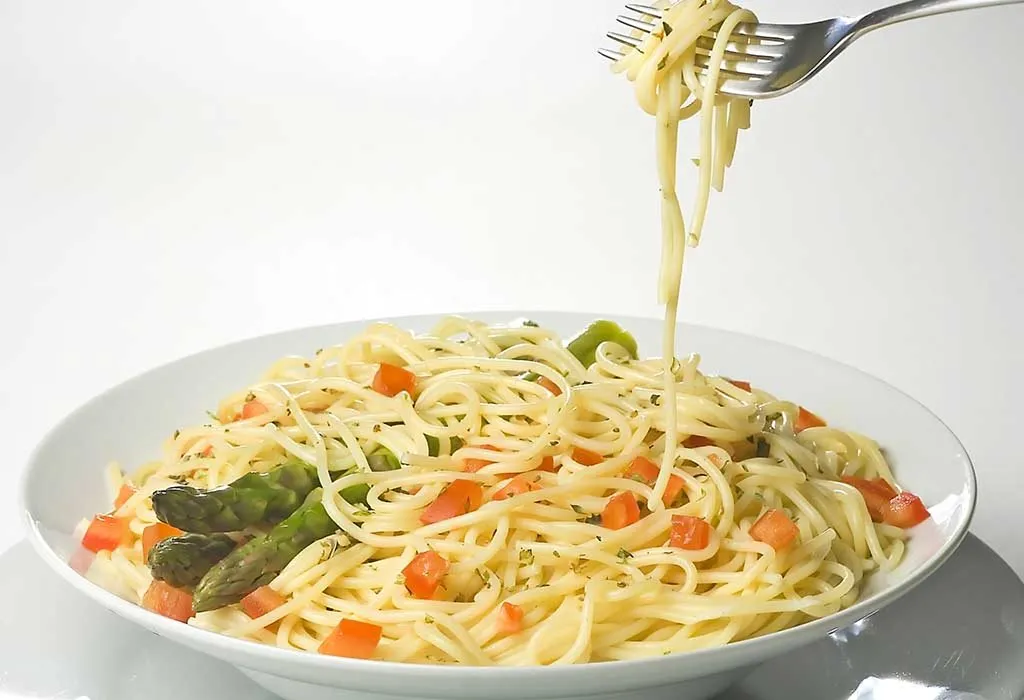 Lemon and Asparagus with Cheezy Pasta