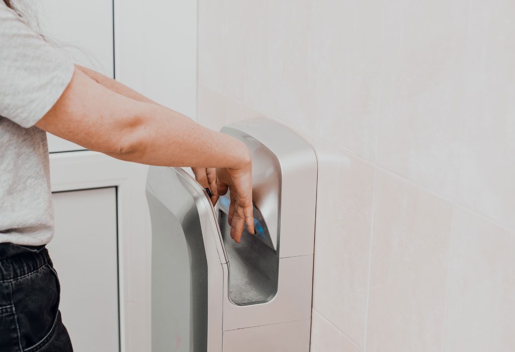 Hand Dryers Aren't Effective Against Coronavirus