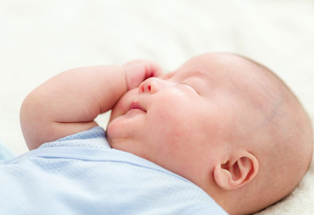 Baby Scratching Face – How It Can Be Prevented