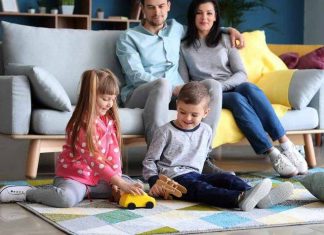 कोरोना वायरस के चलते घर में बंद होने पर परिवार के साथ करें कुछ मनोरंजक एक्टिविटीज