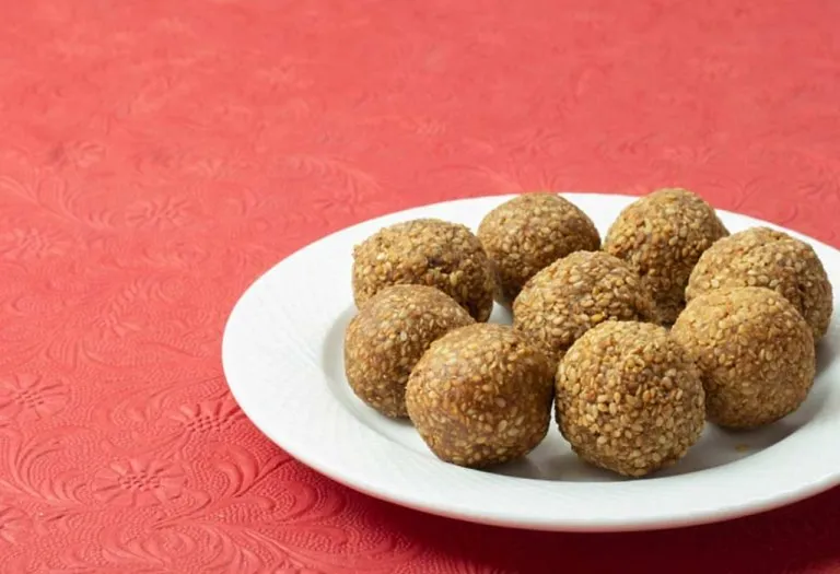 Til (Sesame) Ladoo Recipe