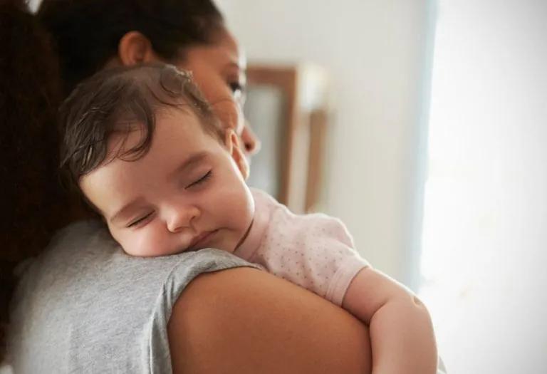 A Mother Recounts the Difficulties Faced by Her Baby in the First Few Months of Her Life