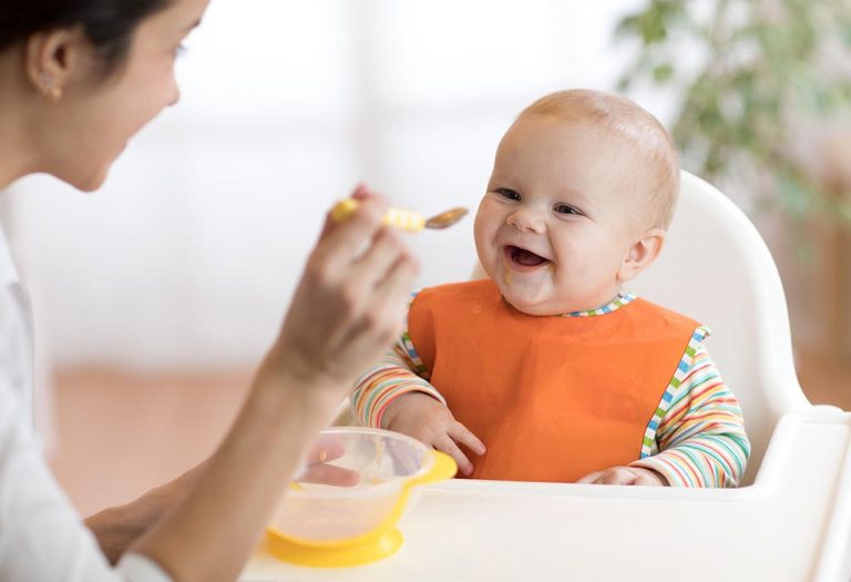 Feeding Your Baby: The Best Time to Teach and Bond with Your Little One!