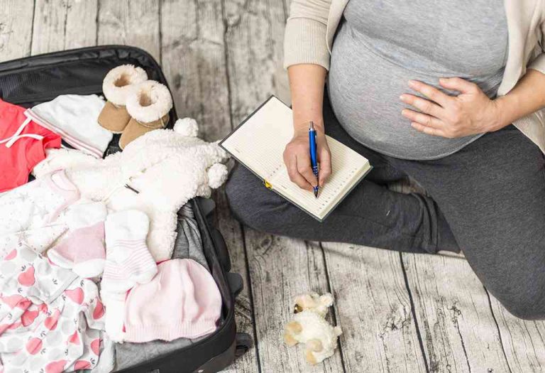 What to Pack in the Hospital Bag - A Comprehensive Checklist