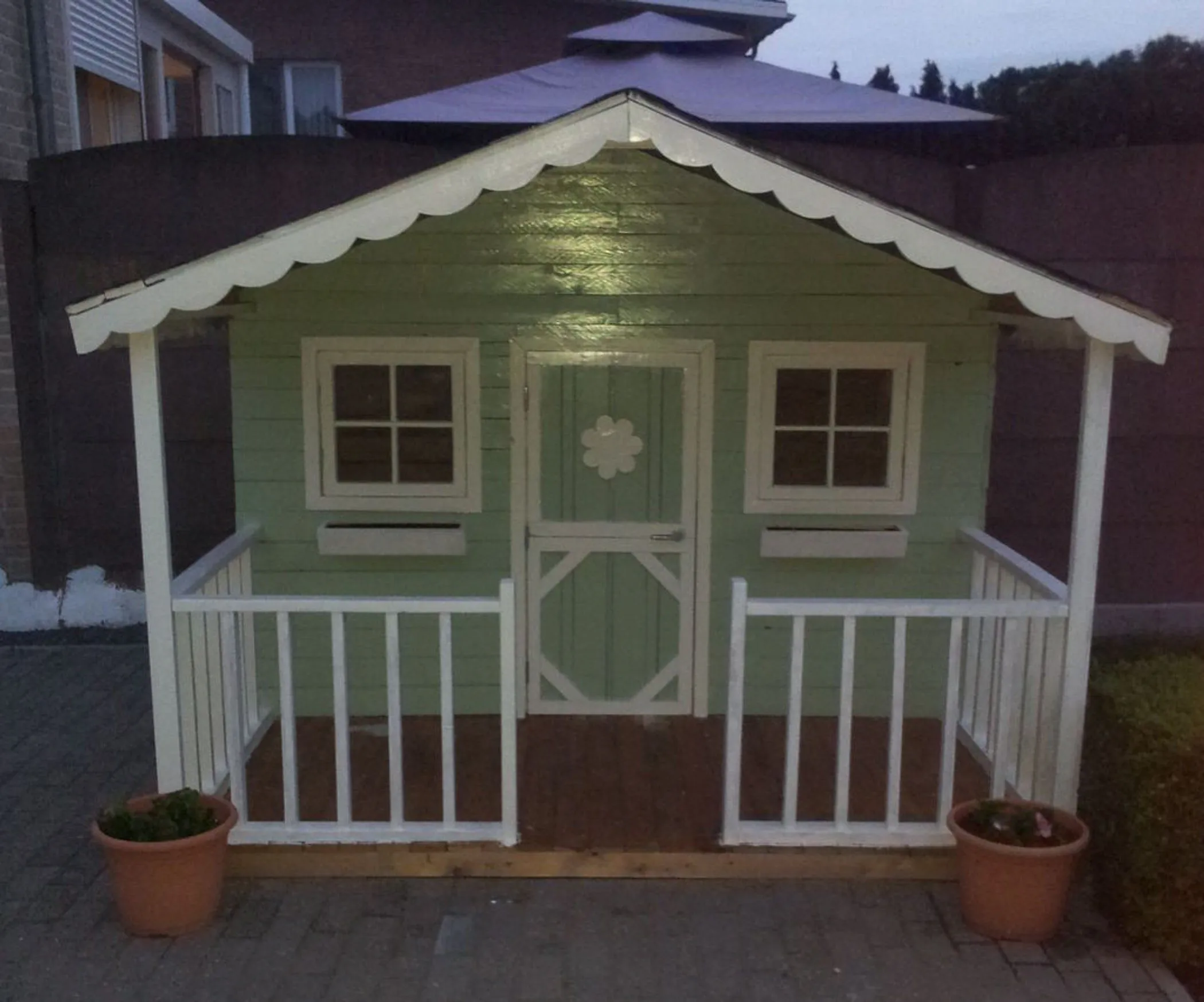 Pallets Playhouse