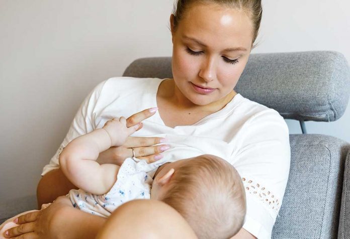 The Pain and Pleasure a New Mother Goes Through During Breastfeeding