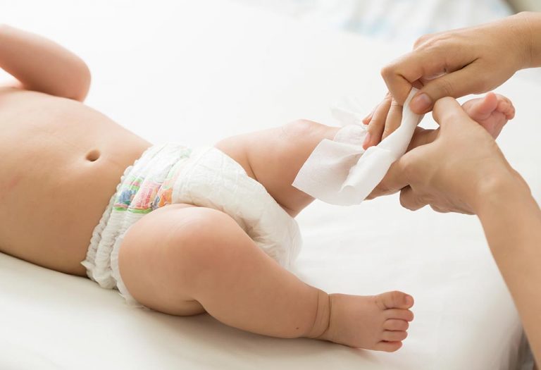 My Experience Using the Babyhug Premium Care Wipes for My Baby