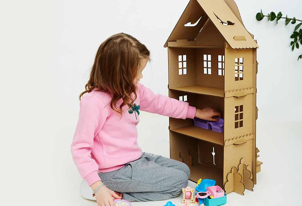 DIY Cardboard Dollhouse