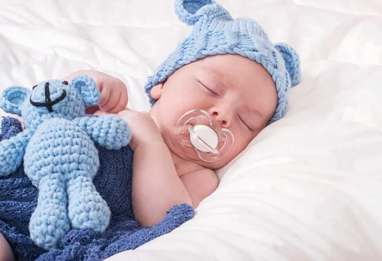 3 Best Orthodontic Pacifiers and Soothers for Babies