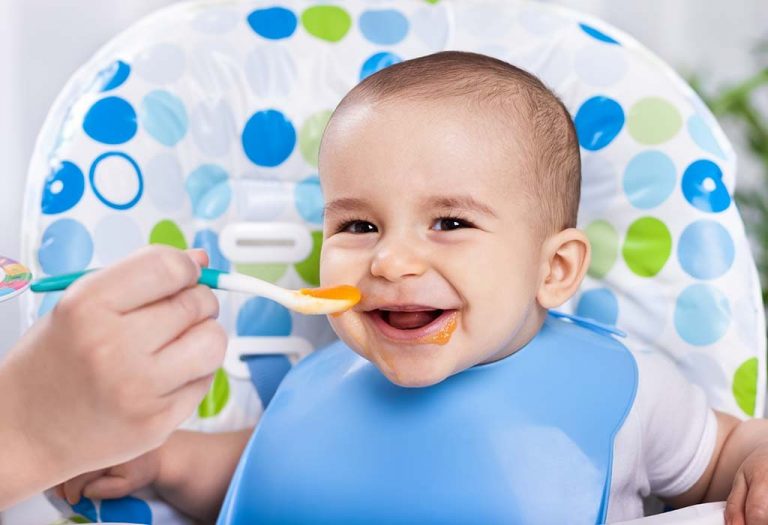Extrusion Reflex (Tongue Thrust Reflex) in Babies: What It Is and When It Resolves