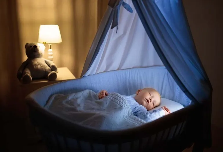 What's on Your Baby's Bed? 5 Safe and Durable Items to Add to Your Baby's Bedding This Winter