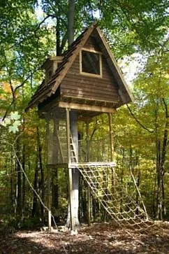 DIY Cargo Net Treehouse