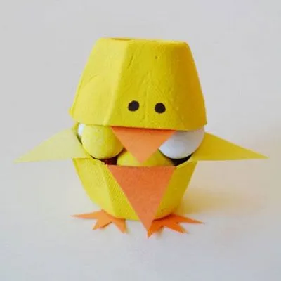 Spring chicken egg tray craft