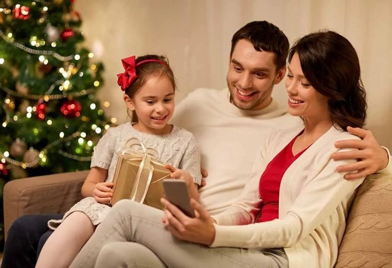 50+ Beautiful Christmas Eve Quotes, Wishes and Messages
