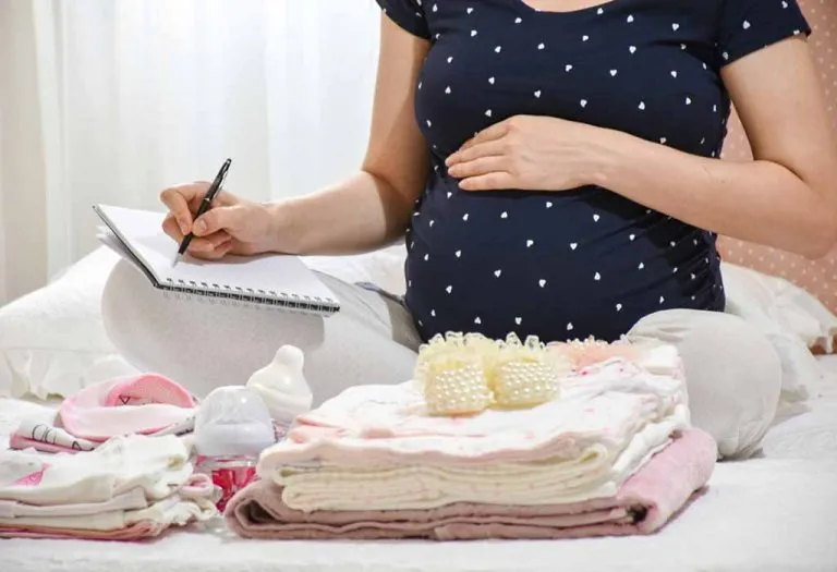 Hospital Bag Checklist: 20 Things I Had Included in My Hospital Bag