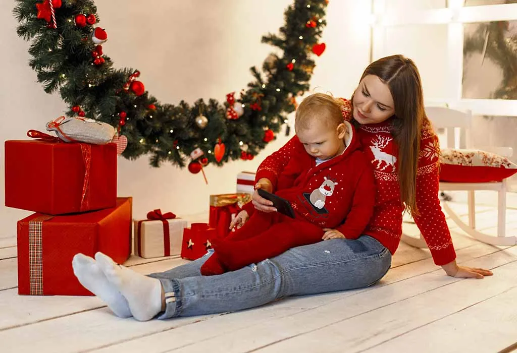 Make a Christmas Baby Mobile