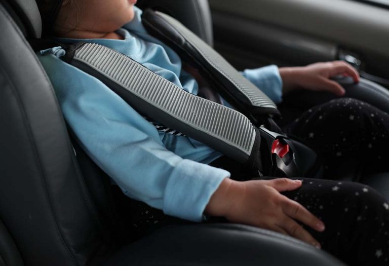 Review: The Babyhug Safe Journey Forward-facing Car Seat in Black