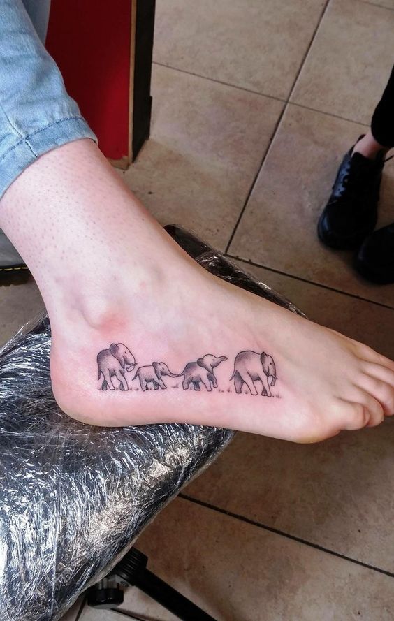 20 Best Tattoos That Represent Family With Meanings
